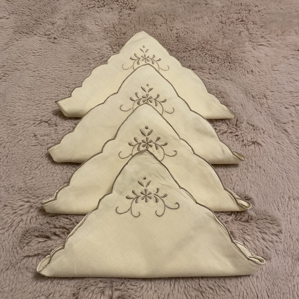 Lot (4) Vintage Cloth Linen Table Napkins 15" Square Floral Embroidered New